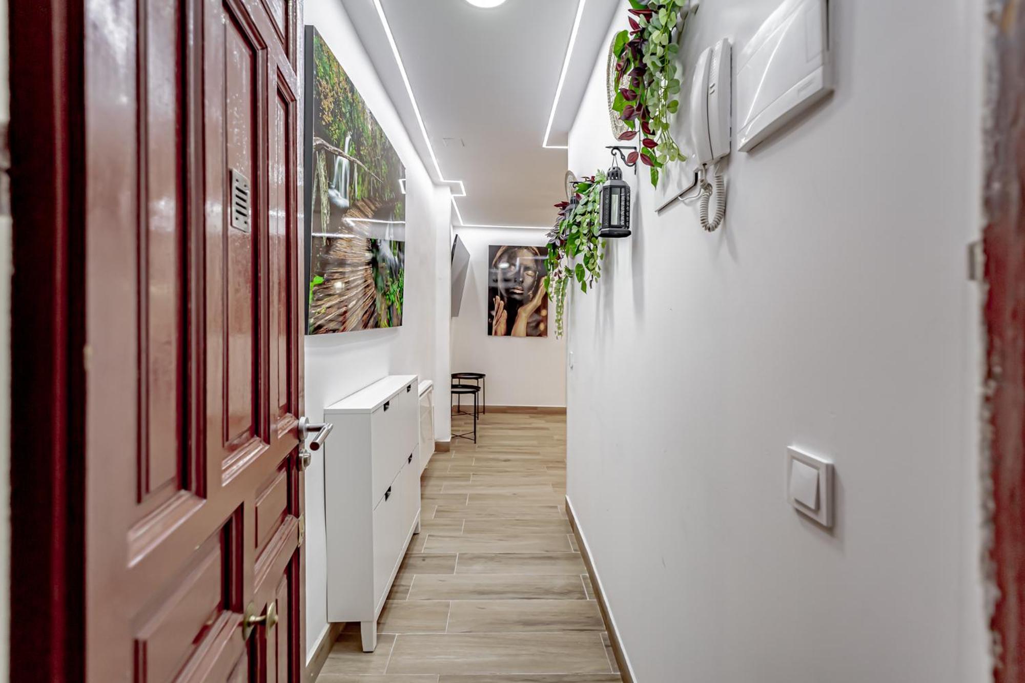 Apartamentos Estrecho Madrid Rum bild