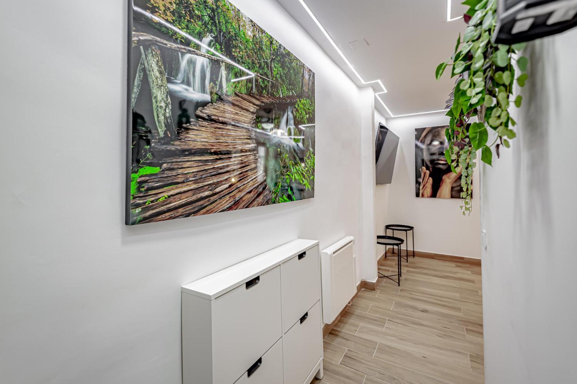 Apartamentos Estrecho Madrid Rum bild